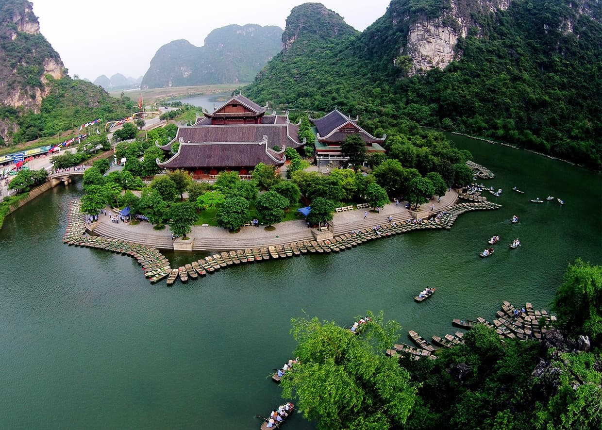 Spectacular Landscapes and Natural Wonders