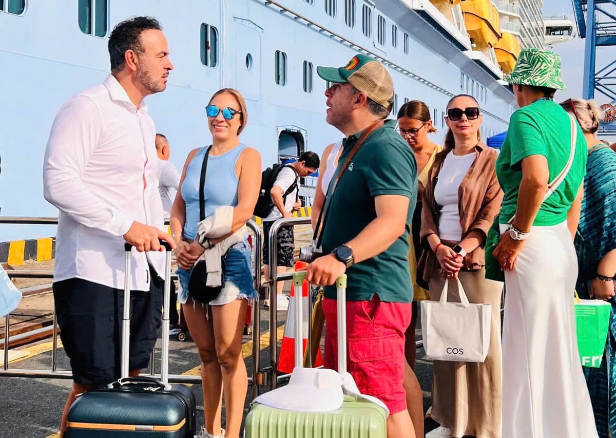 The Rising Number of International Tourists to Vietnam: A Post-Pandemic Travel Phenomenon