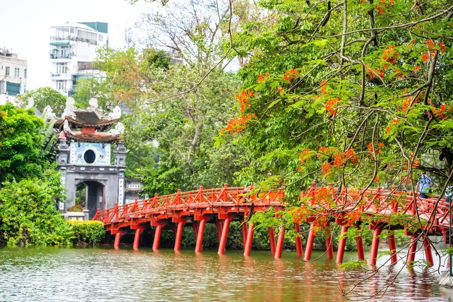 Ngoc Son Temple