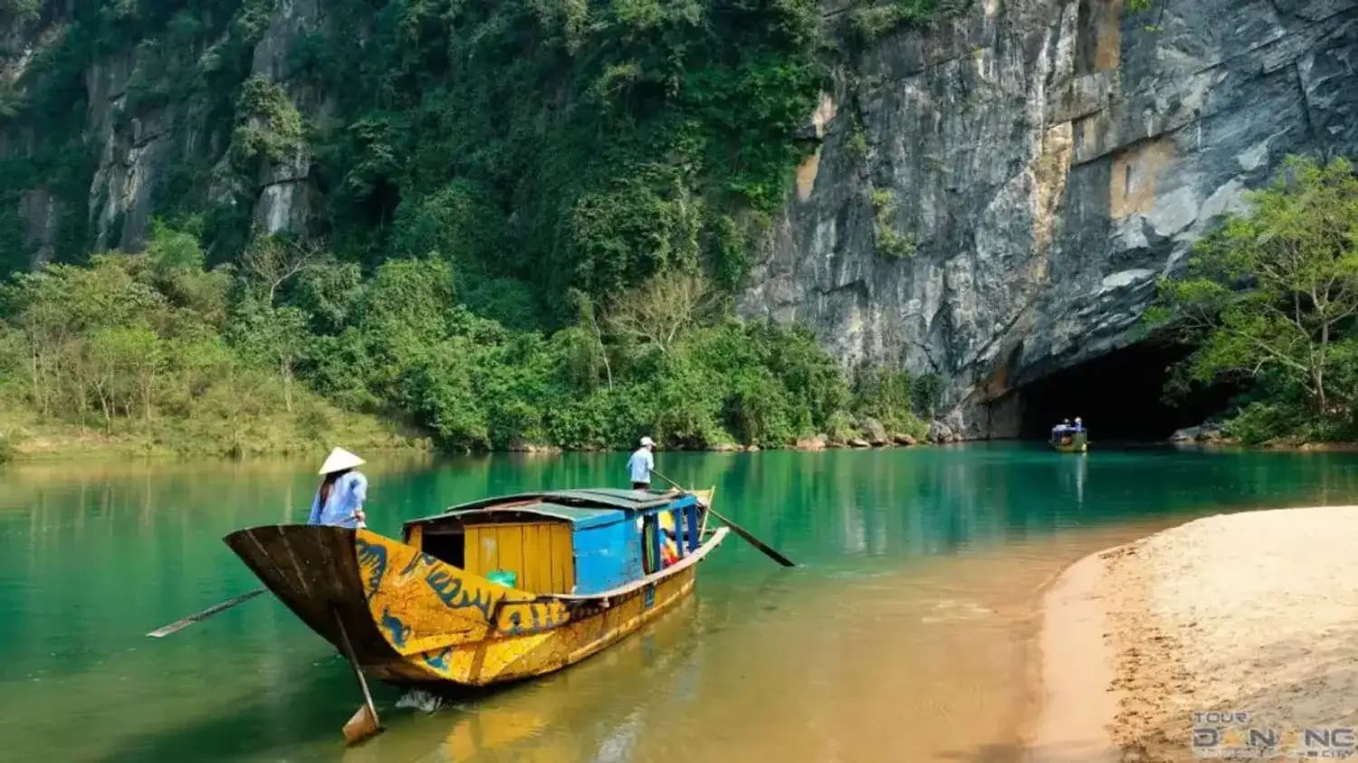 Phong Nha-Kẻ Bàng National Park (Quảng Bình Province)