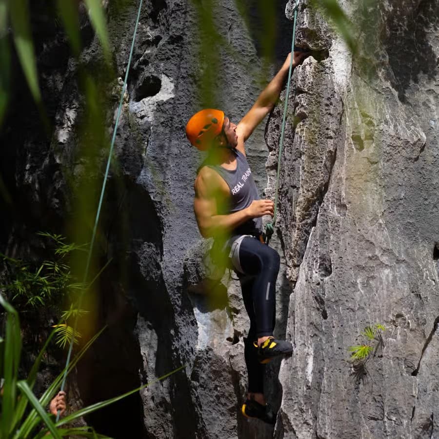 Why Choose Ha Giang for Rock Climbing?