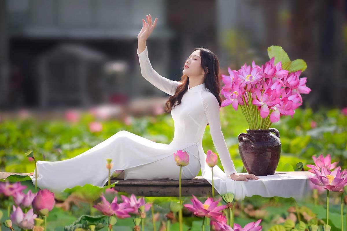 Hidden Gems for Lotus Pond Photoshoot Vietnam