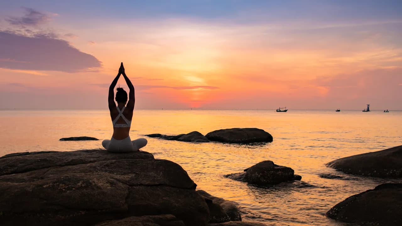 How to Practice Sunrise Meditation at Beach
